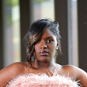 Meet your Posher, Jillian